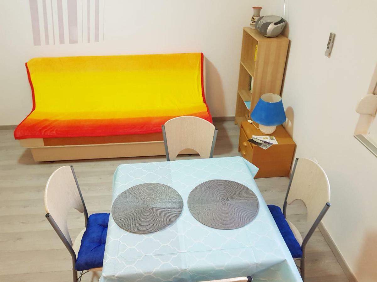 Apartment Brigitte Vrsi Luaran gambar